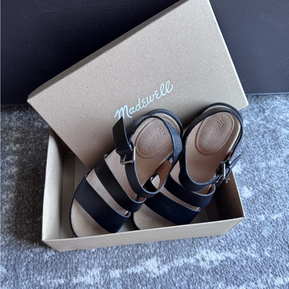 Madewell strappy molded footbed Black Leather Sandals - Picture 6 of 8
